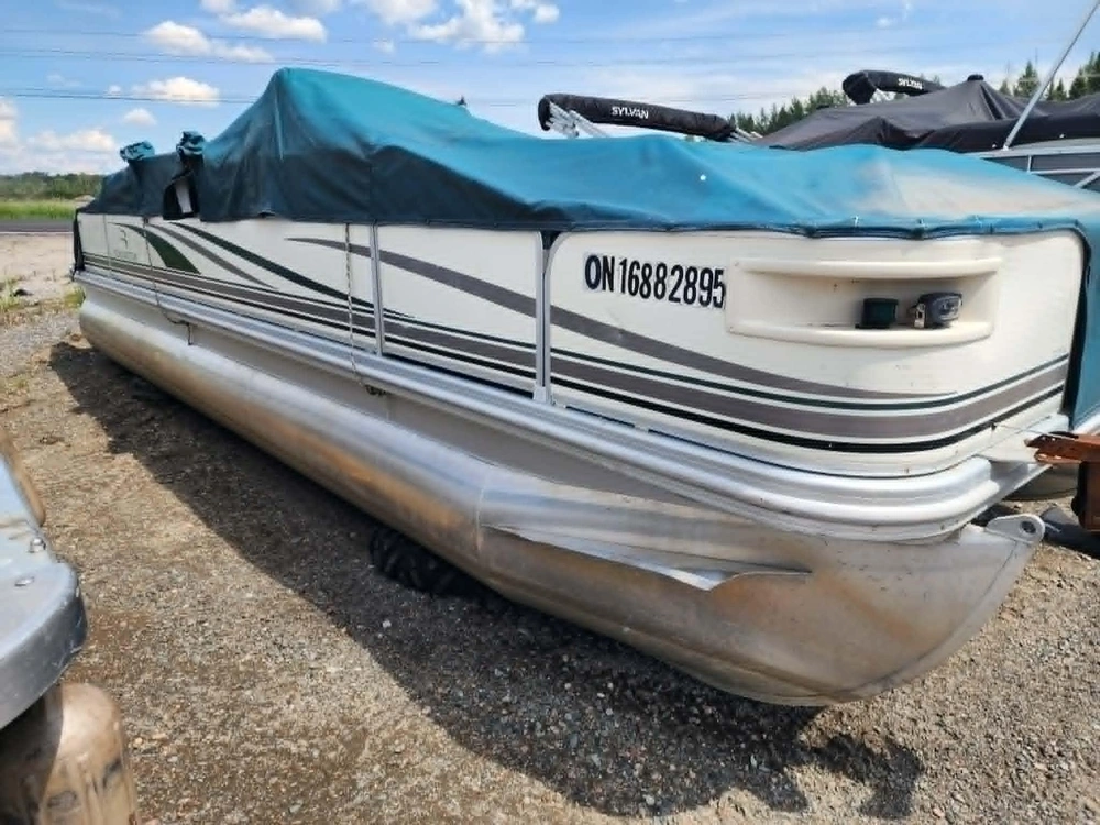 2003 Bennington Marine 2275 Fdi alt