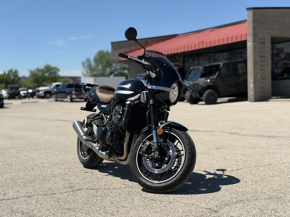 2021 Kawasaki Z900rs alt