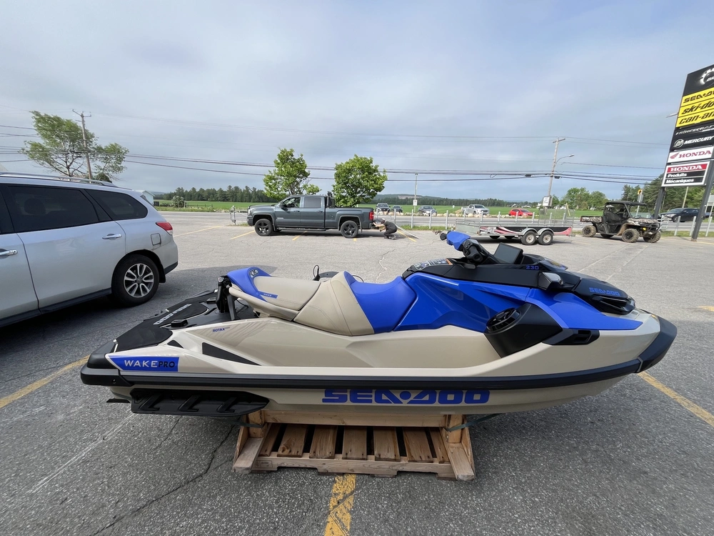 Sea-doo Wake Pro 230 2026 alt
