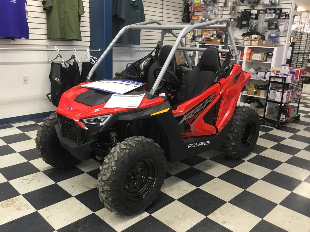 2026 Polaris Rzr 200 alt
