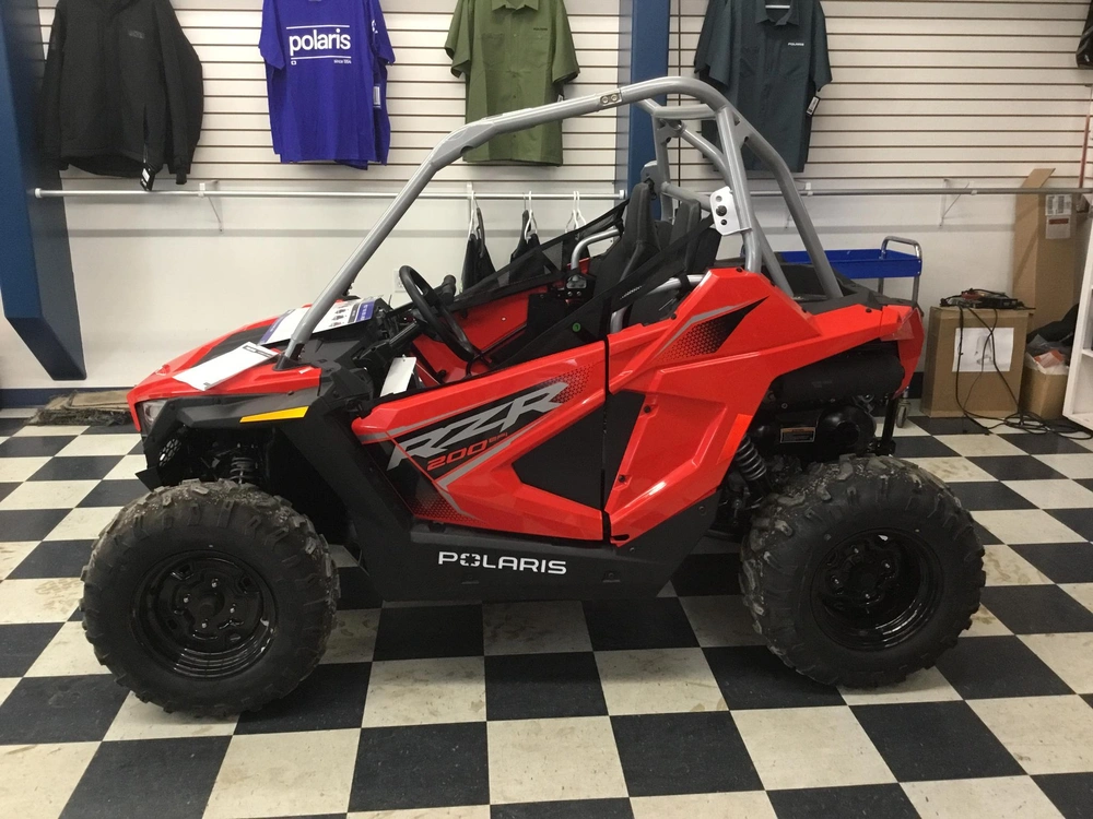 2026 Polaris Rzr 200 alt