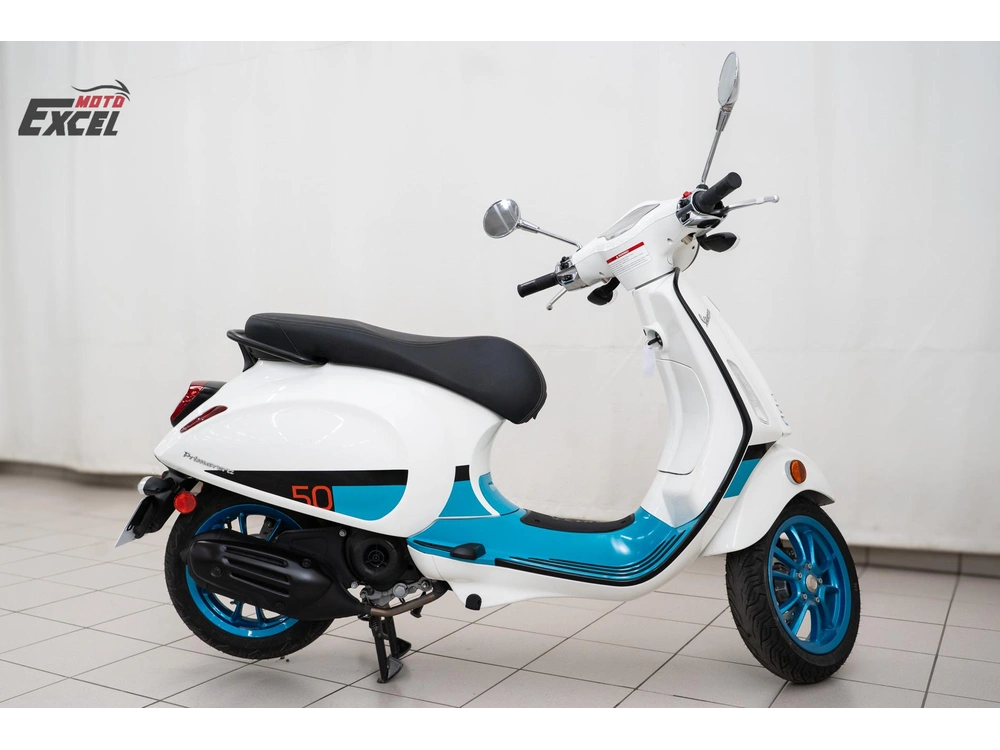 2023 Vespa Primavera Se alt