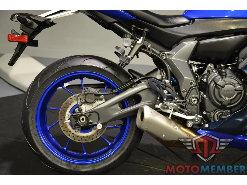 2022 Yamaha Yzf-r7 alt