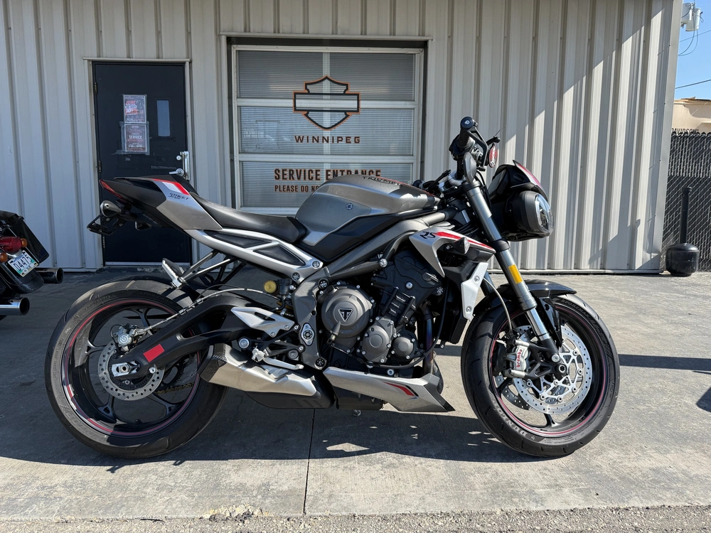 2020 Triumph Street Triple Rs alt