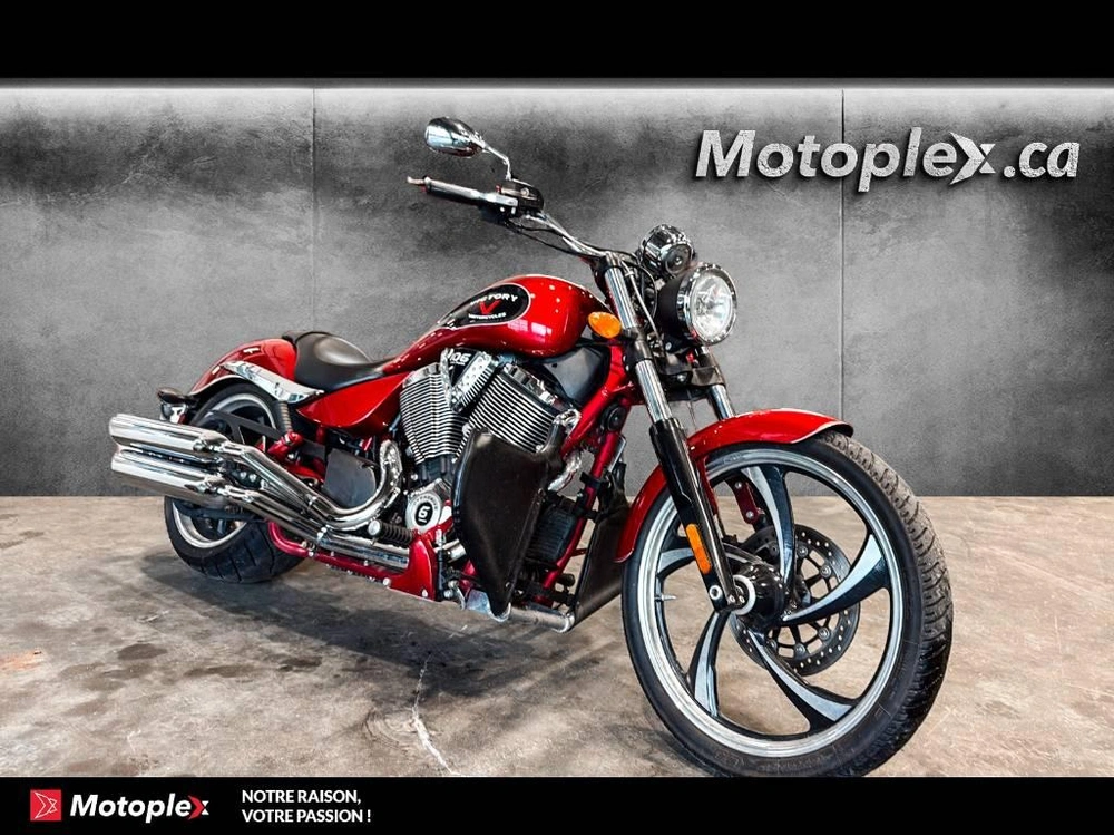 Victory Motorcycles Jackpot 2014 alt