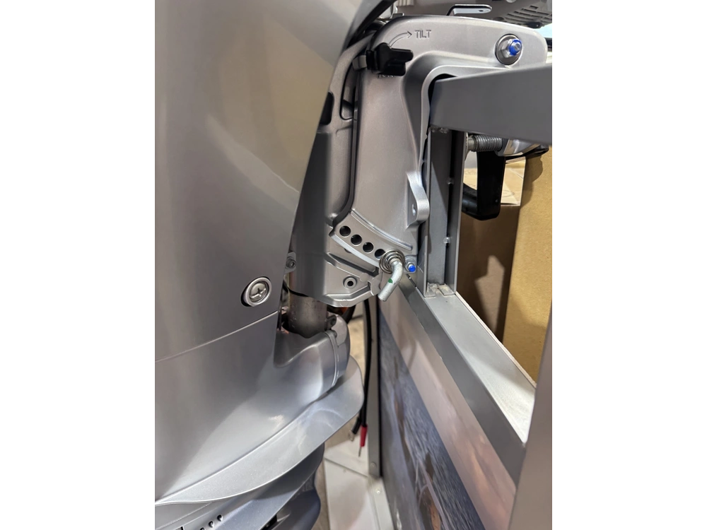 2026 Honda 20hp S/s 15" Elec. Start Outboard alt