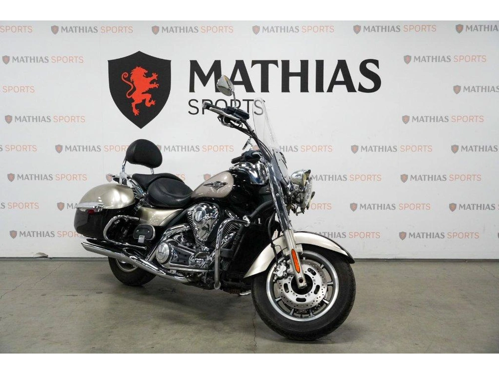 Kawasaki Vulcan 1700 Nomad 2010 — photo 2