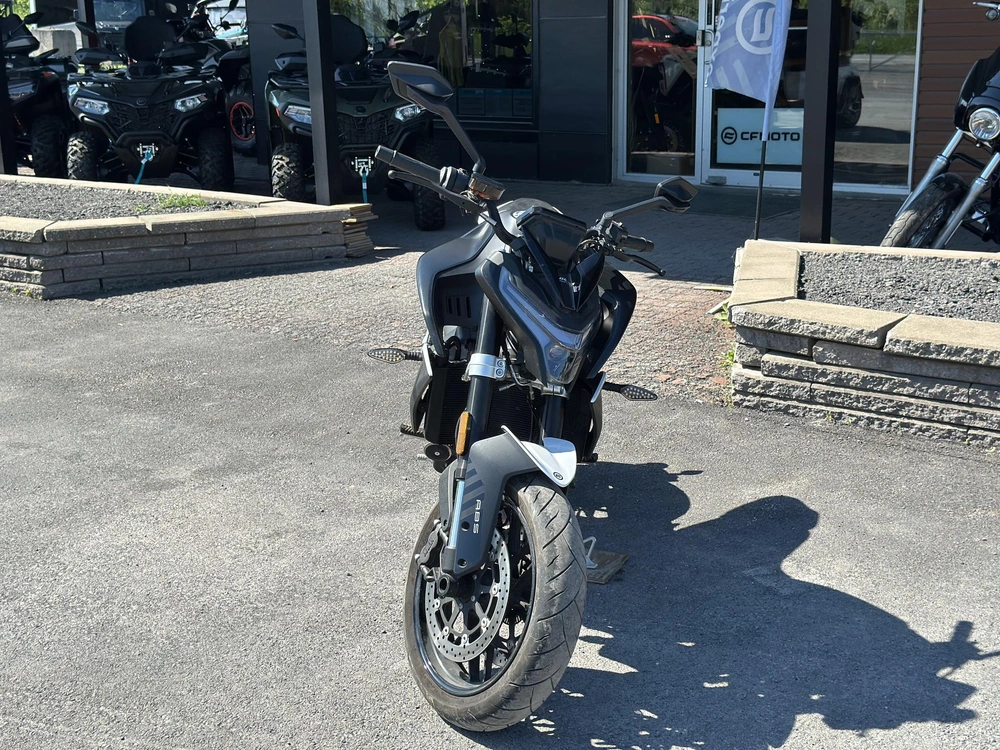 Cfmoto 800nk 2024 alt