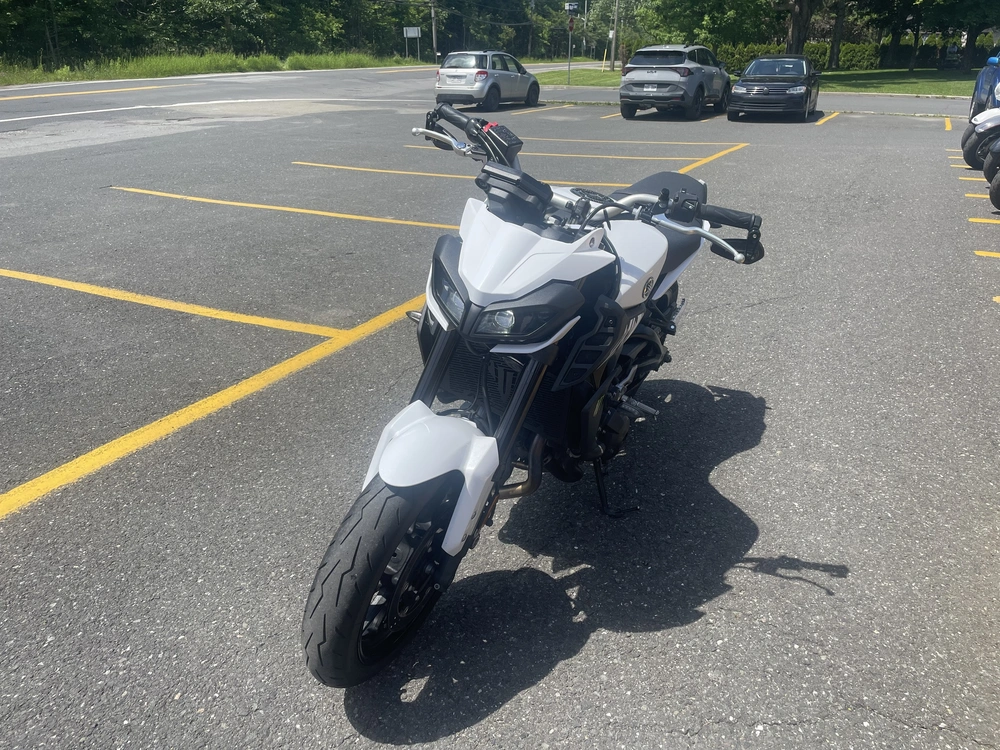 Yamaha Fz 09 2017 alt
