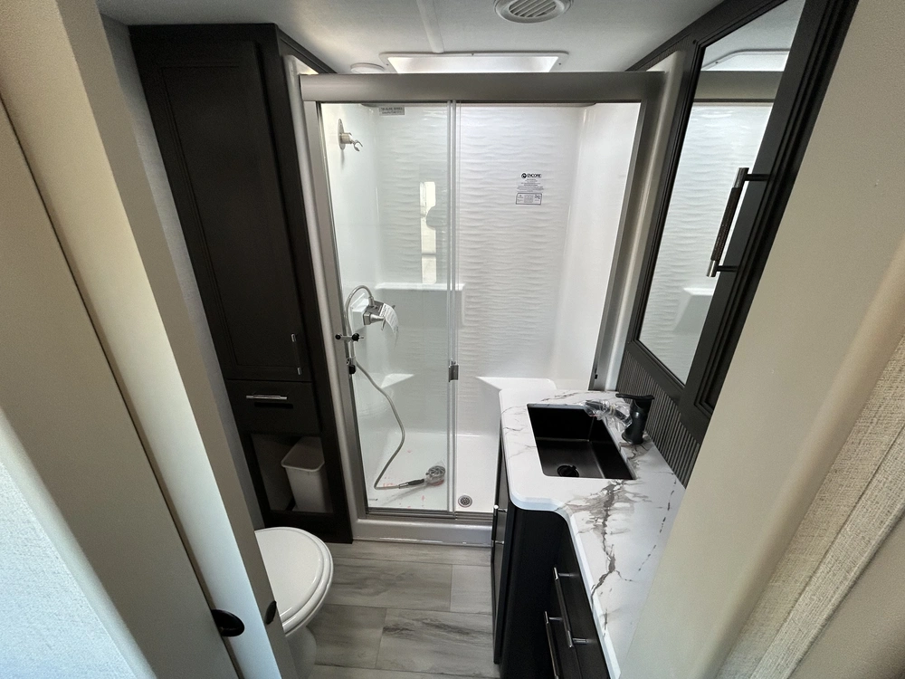 2025 Keystone Rv Alpine Avalanche Edition 379mb alt