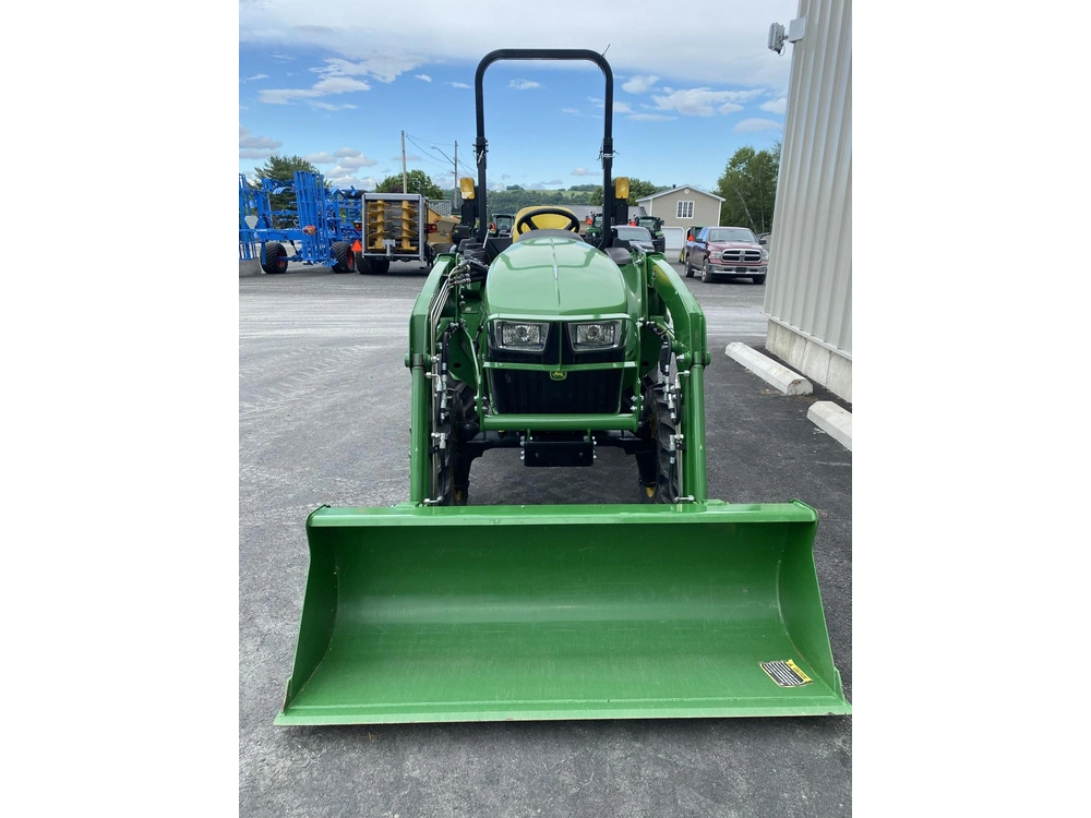 John Deere 3032e 2023 alt
