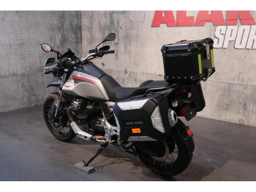 Moto Guzzi V85tt 2022 alt