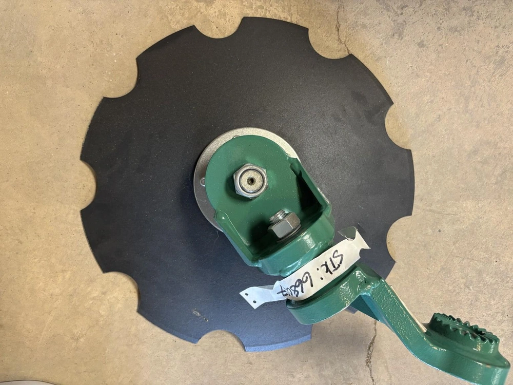 Clemens 450mm Disc Plow 2024 alt