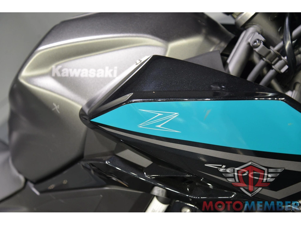 2023 Kawasaki Z400 Abs alt