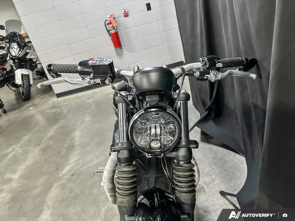 2018 Triumph Bobber alt