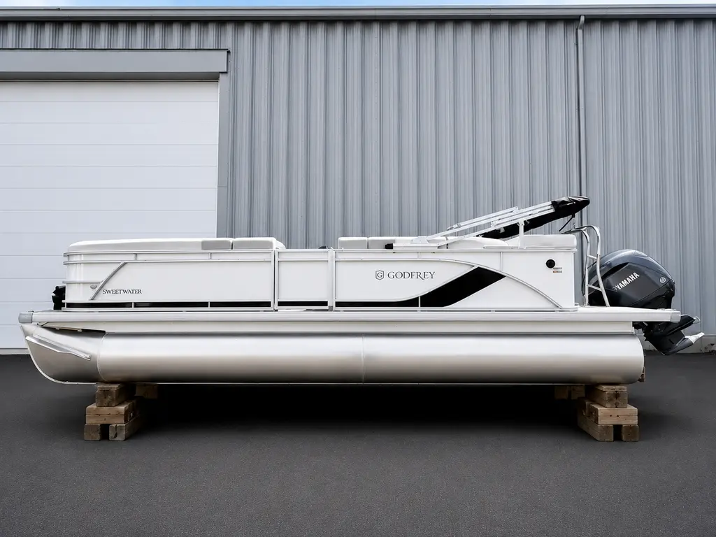 Godfrey Marine Sweetwater 2026