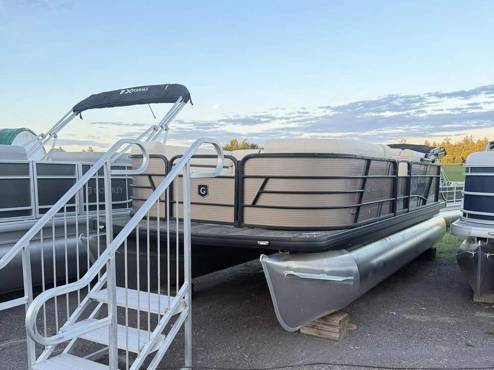 2023 Godfrey Marine Sweetwater 2186c alt