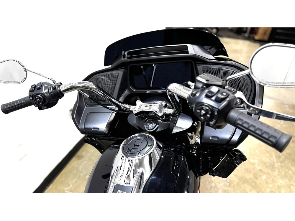 Harley-davidson Road Glide 2025 alt