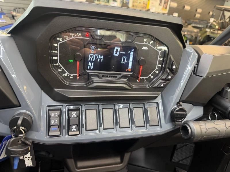 Polaris Rzr Xp 1000 Sport 2026 alt