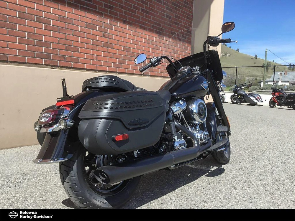 2026 Harley-davidson Flhc - Heritage Classic alt