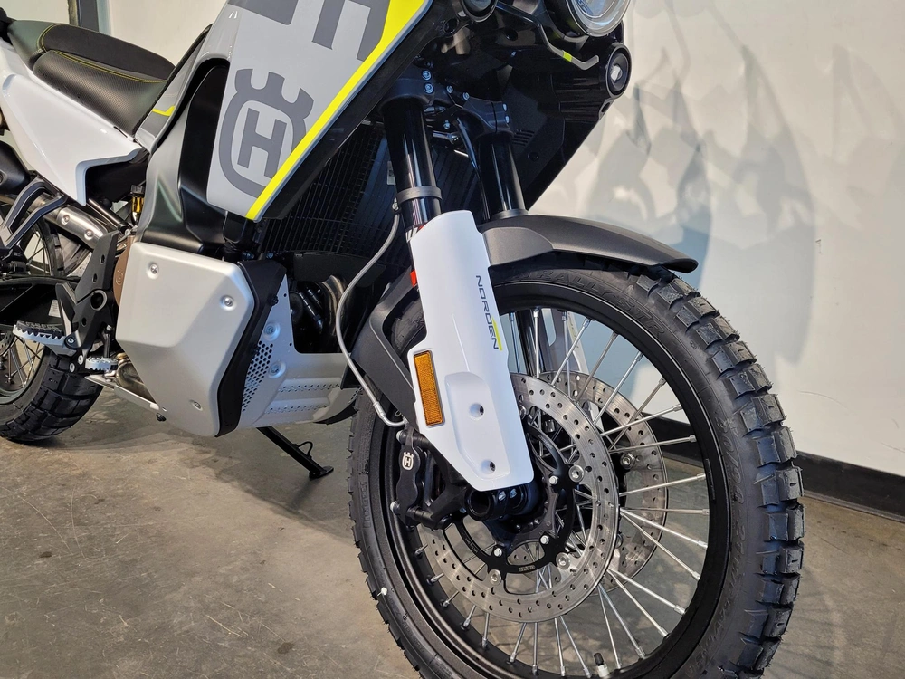 Husqvarna Norden 901 *à Partir De 3.99% 2025 alt