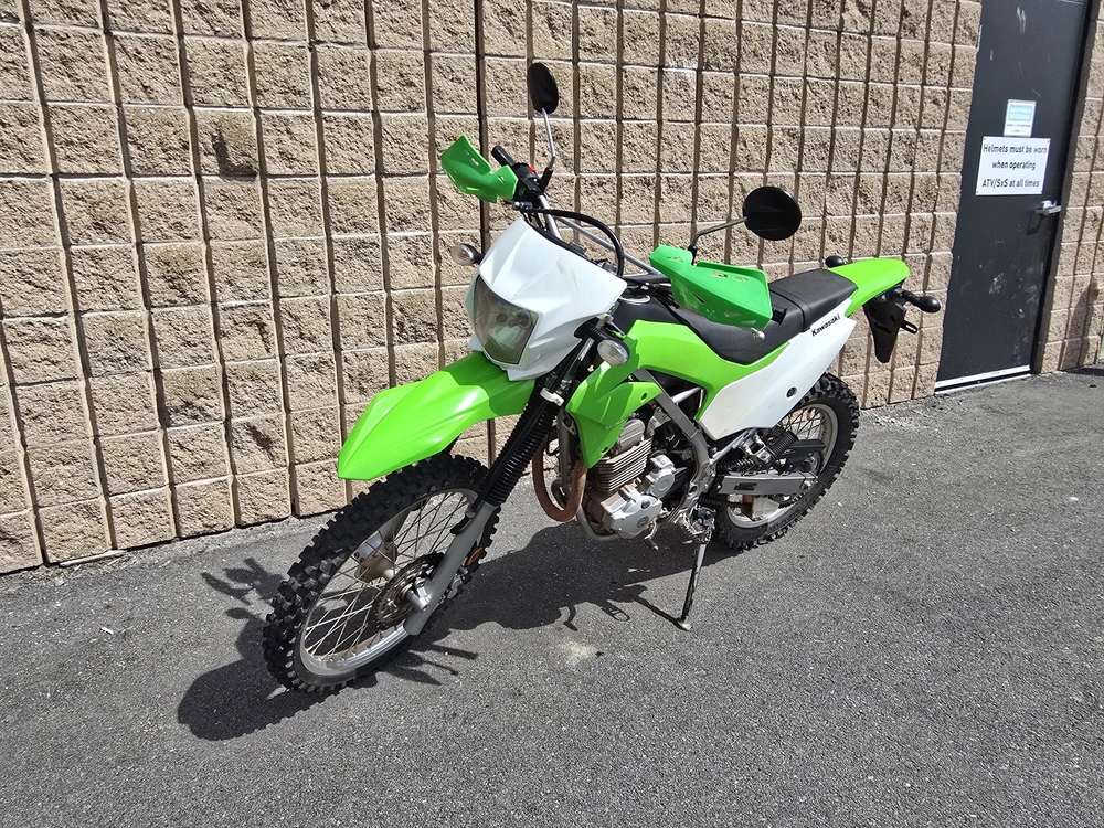 2021 Kawasaki Klx230 alt