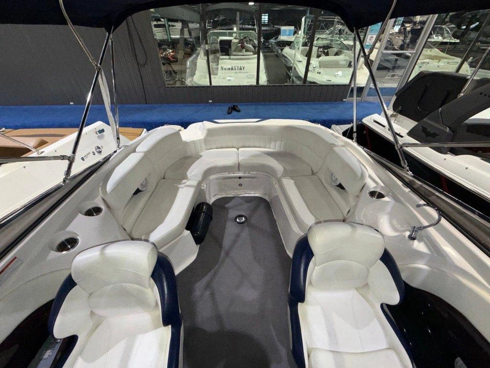 2009 Regal 2450 Cuddy Cabin alt