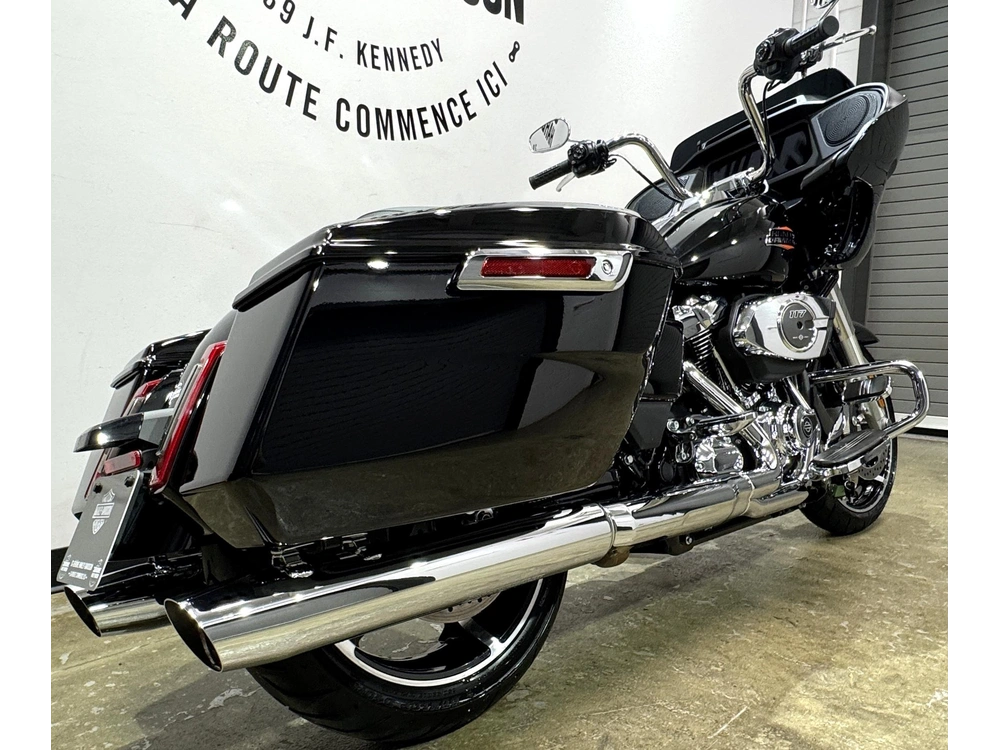 Harley-davidson Road Glide 2025 alt