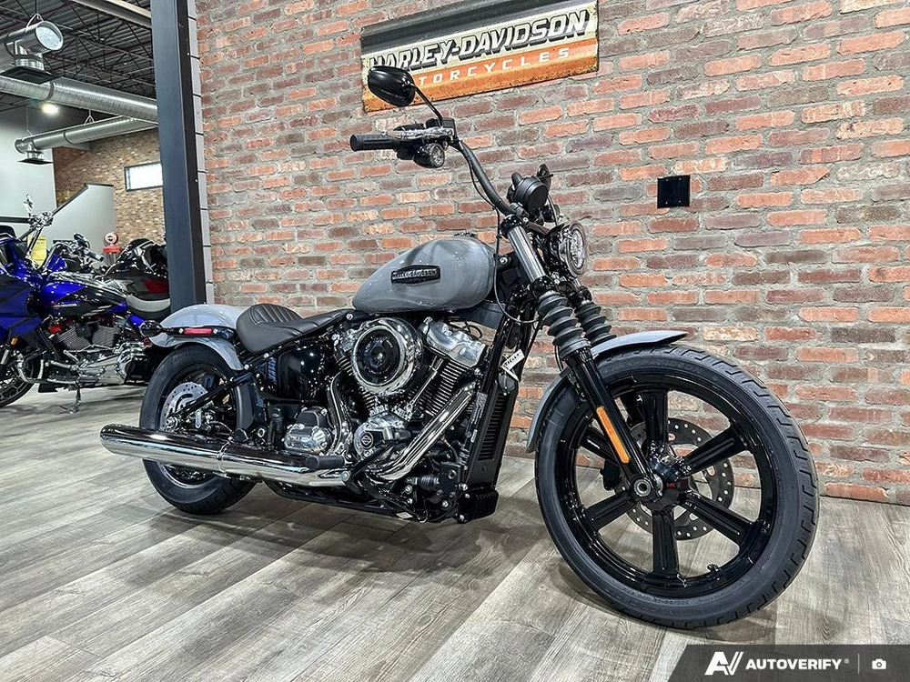 2026 Harley-davidson Street Bob alt
