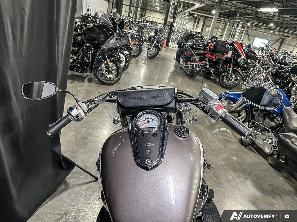 2009 Suzuki C109rt alt