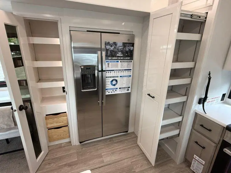2027 Jayco Pinnacle