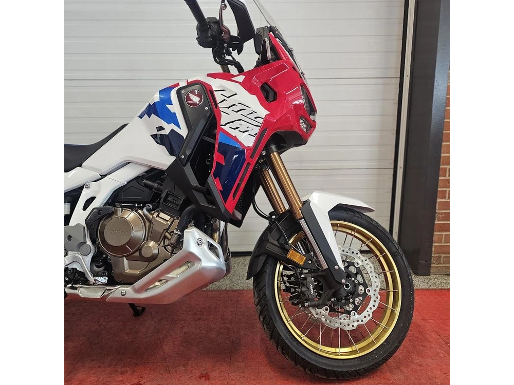 2026 Honda Africa Twin Adventure Sports Es alt