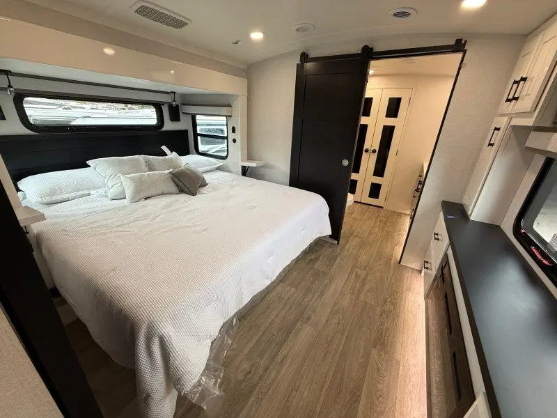 2027 Jayco Pinnacle