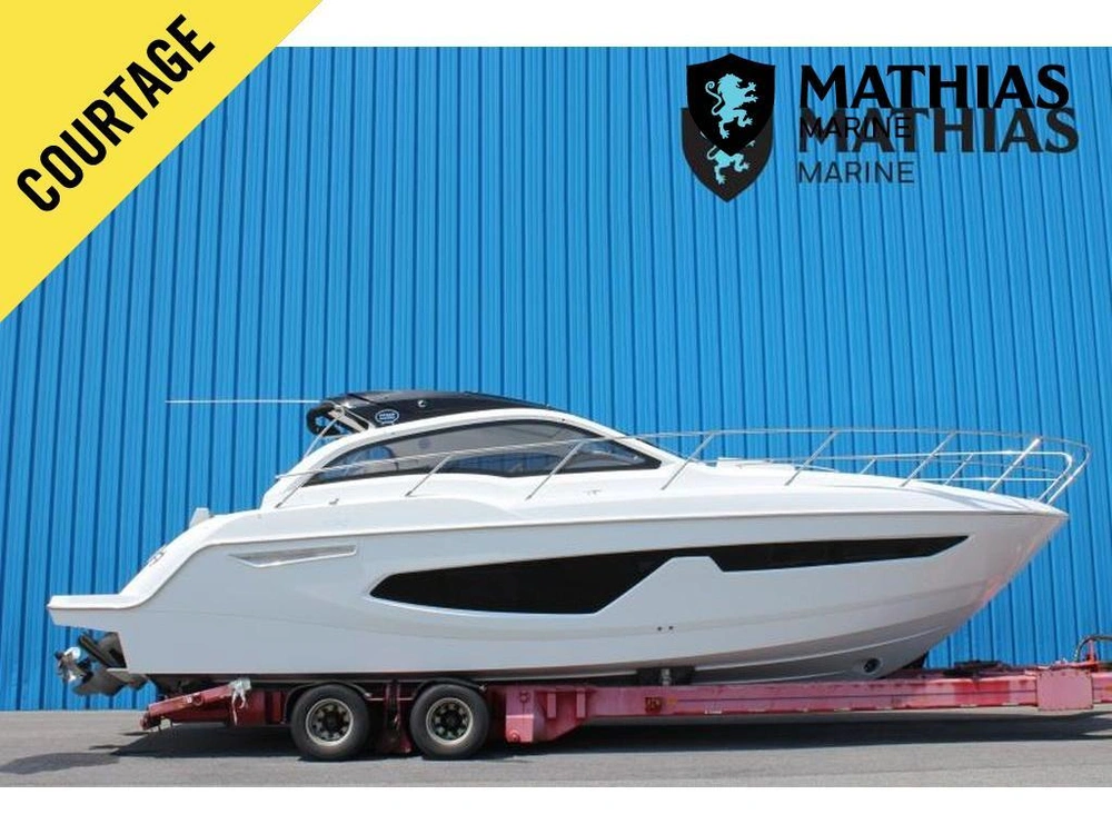 Sessa Marine C38 Twin Volvo D4-320/joystick 2022 alt