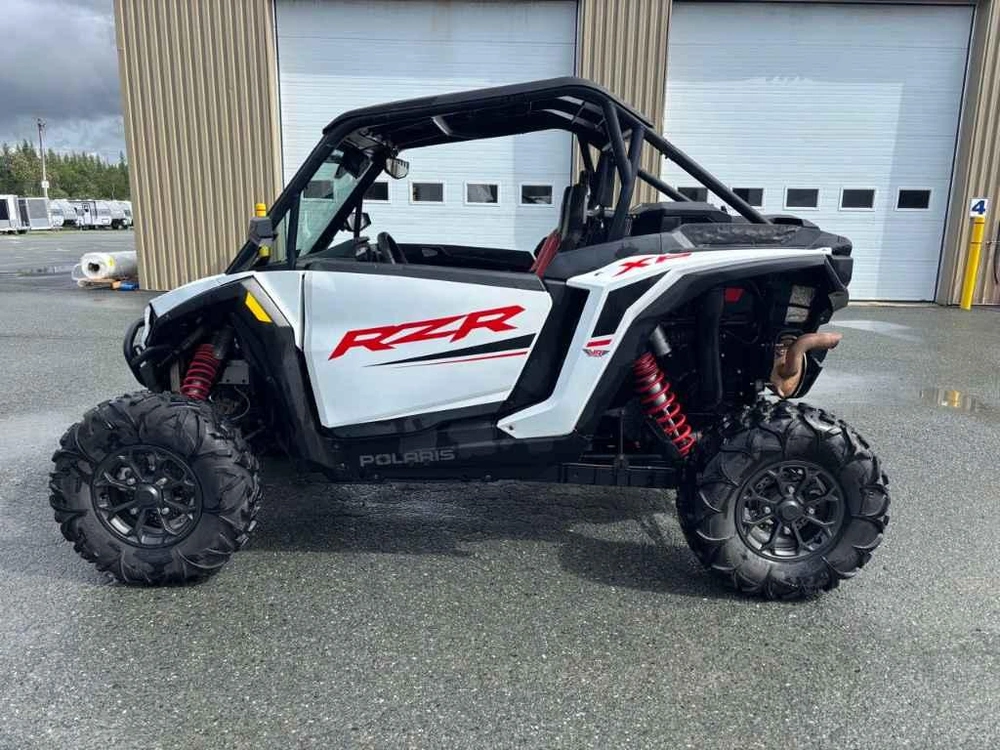 Polaris Rzr Xp 1000 Premium 2024 alt