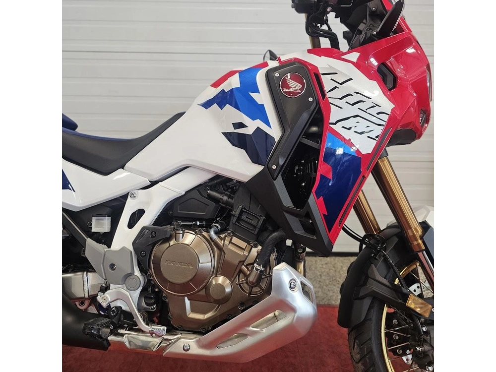 2026 Honda Africa Twin Adventure Sports Es alt