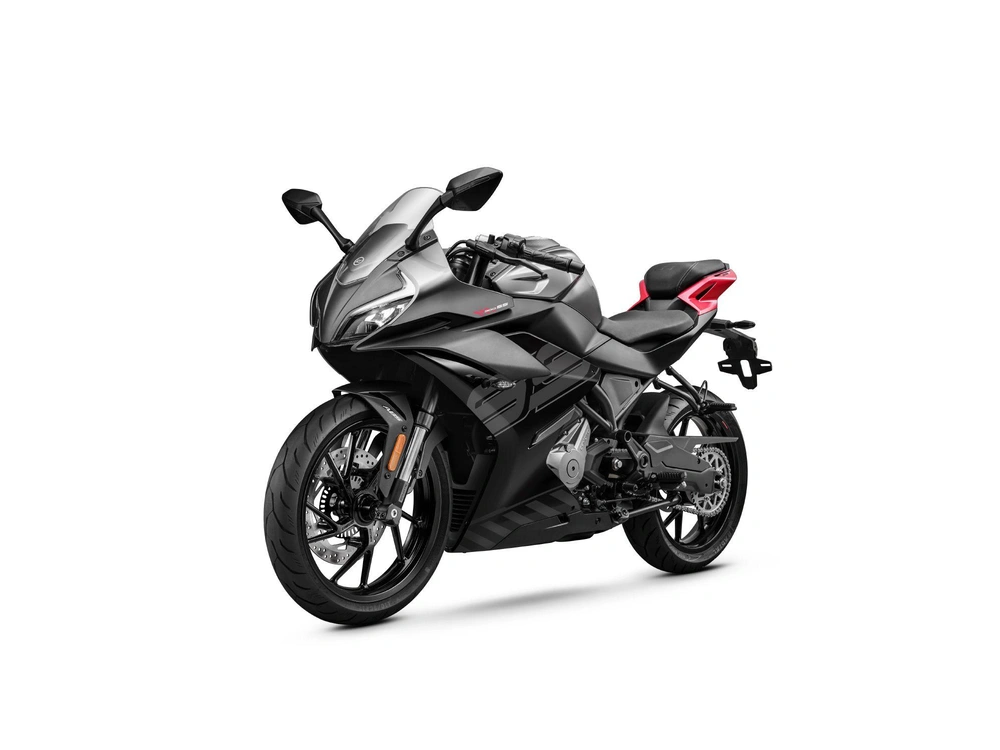 Cfmoto 300ss Inventaire À Venir Sous Peu !!! 2026 alt