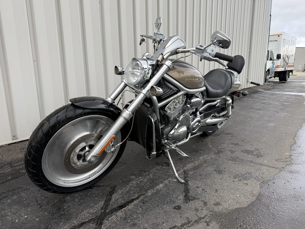 2004 Harley-davidson V-rod alt