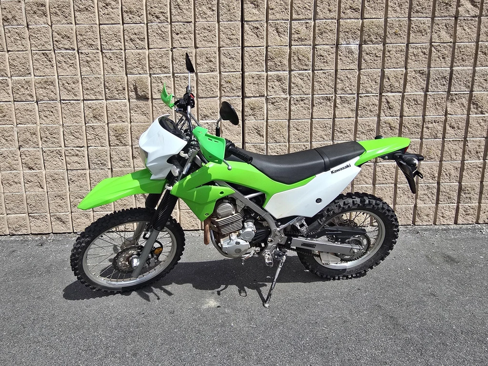 2021 Kawasaki Klx230 alt