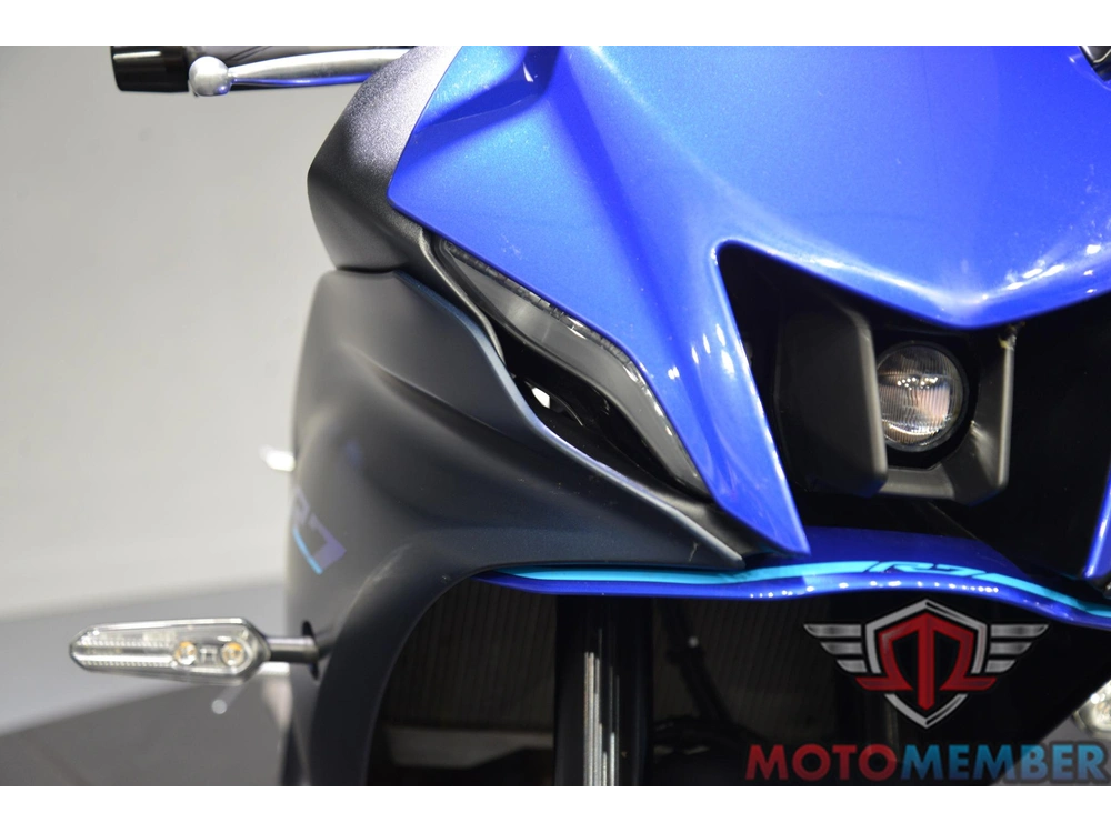 2022 Yamaha Yzf-r7 alt