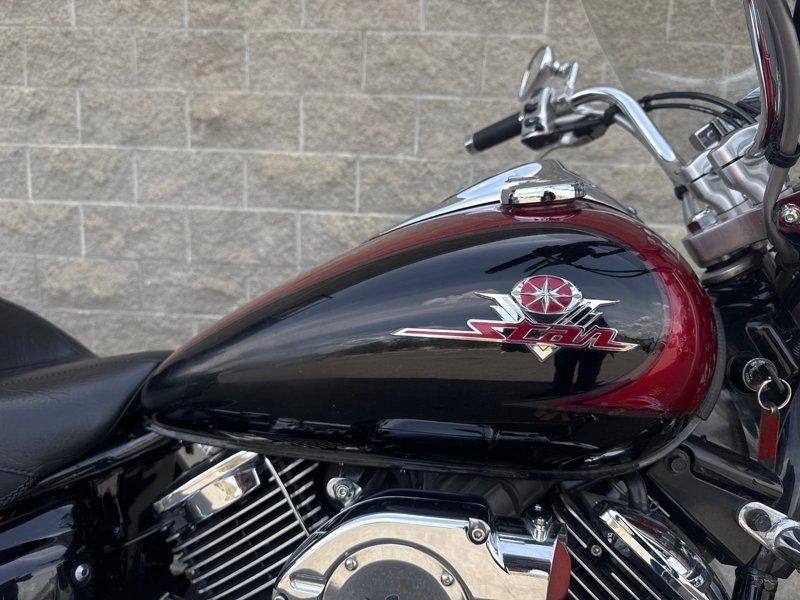 2002 Yamaha V-star 1100 alt
