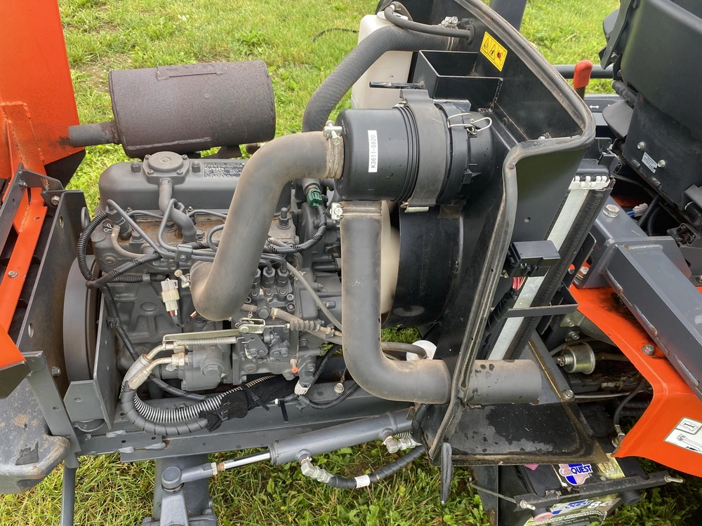 2018 Kubota F2690 alt