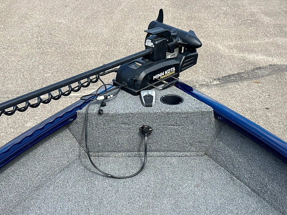 2021 Tracker Pro Guide Wt 16