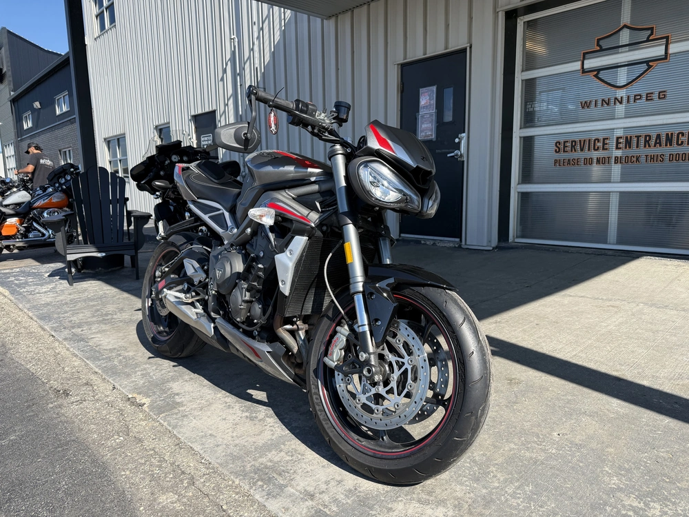 2020 Triumph Street Triple Rs alt