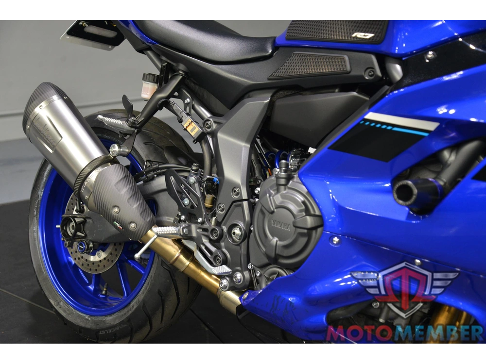 2025 Yamaha Yzf-r7 alt