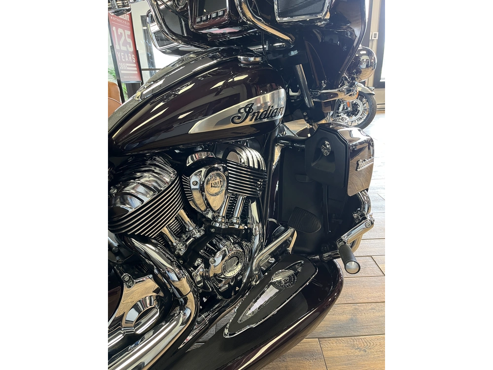 Indian Motorcycle Roadmaster Limited 2022 alt