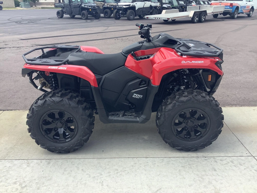 2026 Can-am Outlander Dps700 alt