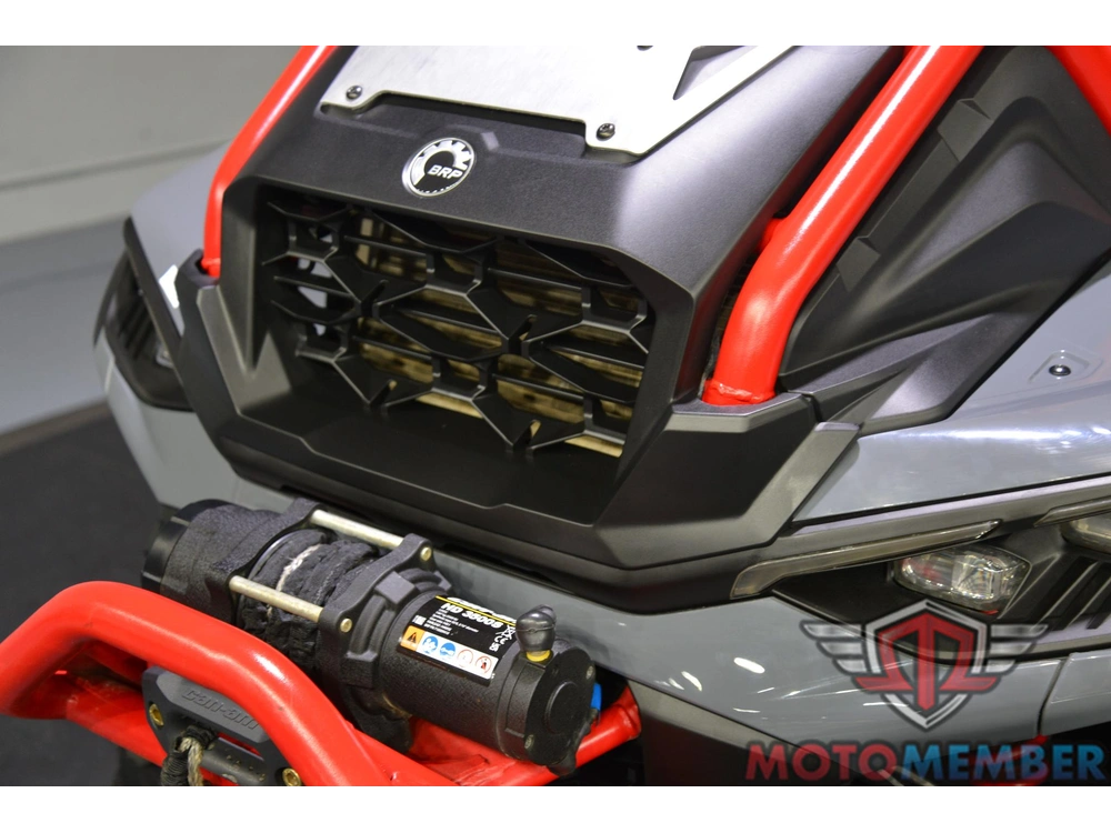 2025 Can-am Outlander X Mr 1000r Granite Grey & Legion Red alt