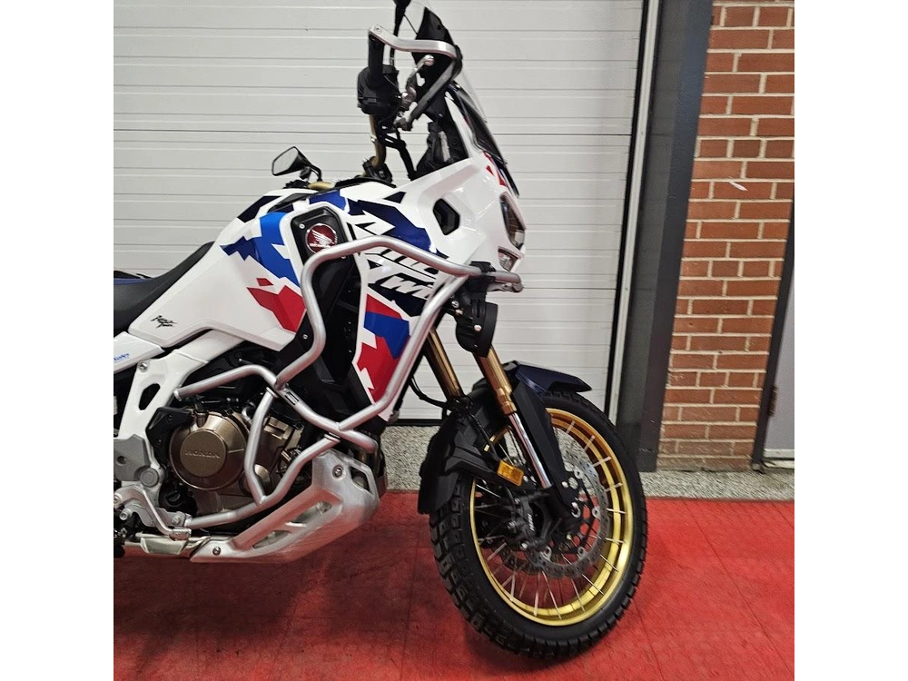 2024 Honda Africa Twin Adventure Sports alt