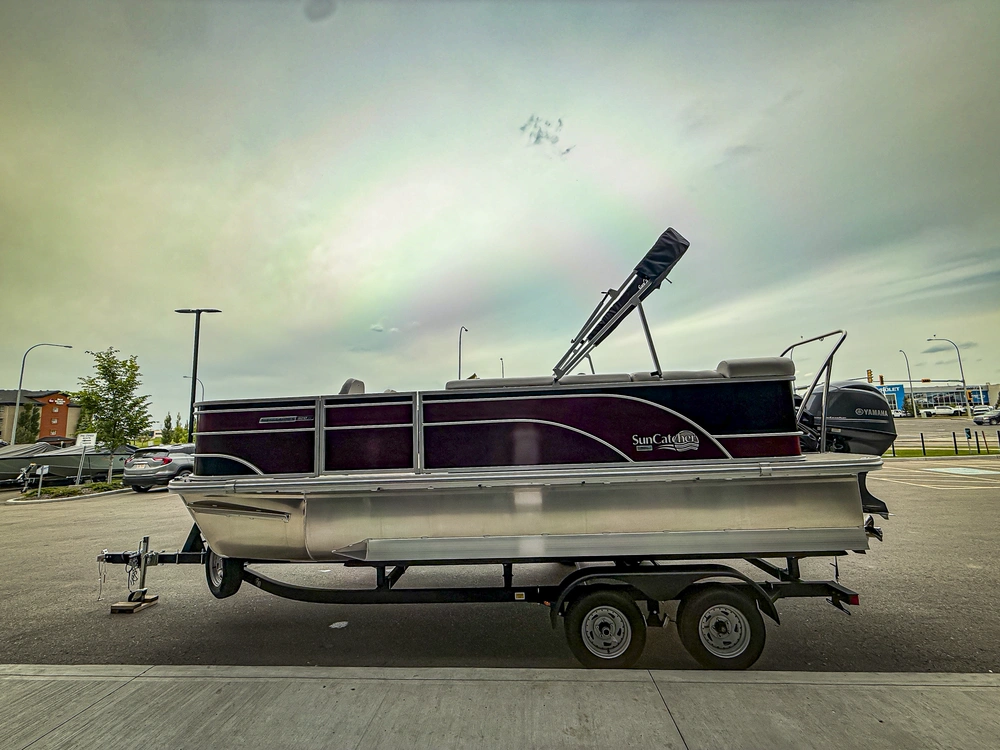 2024 Suncatcher Select 320fc Tritoon alt